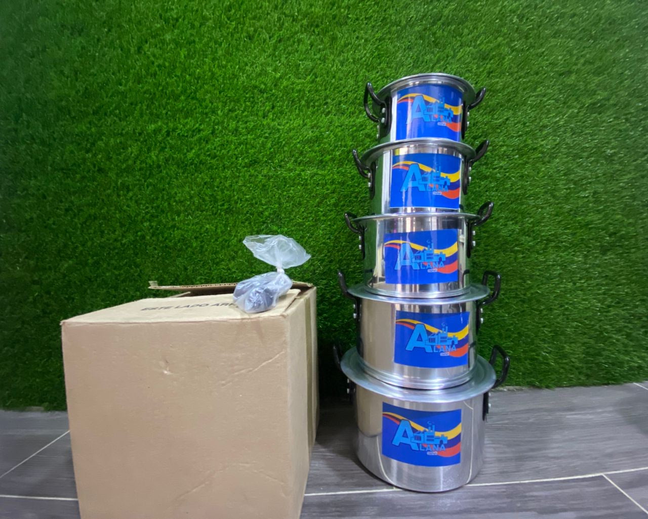 JUEGO DE OLLAS 5 PIEZAS CON TAPA DE ALUMINIO