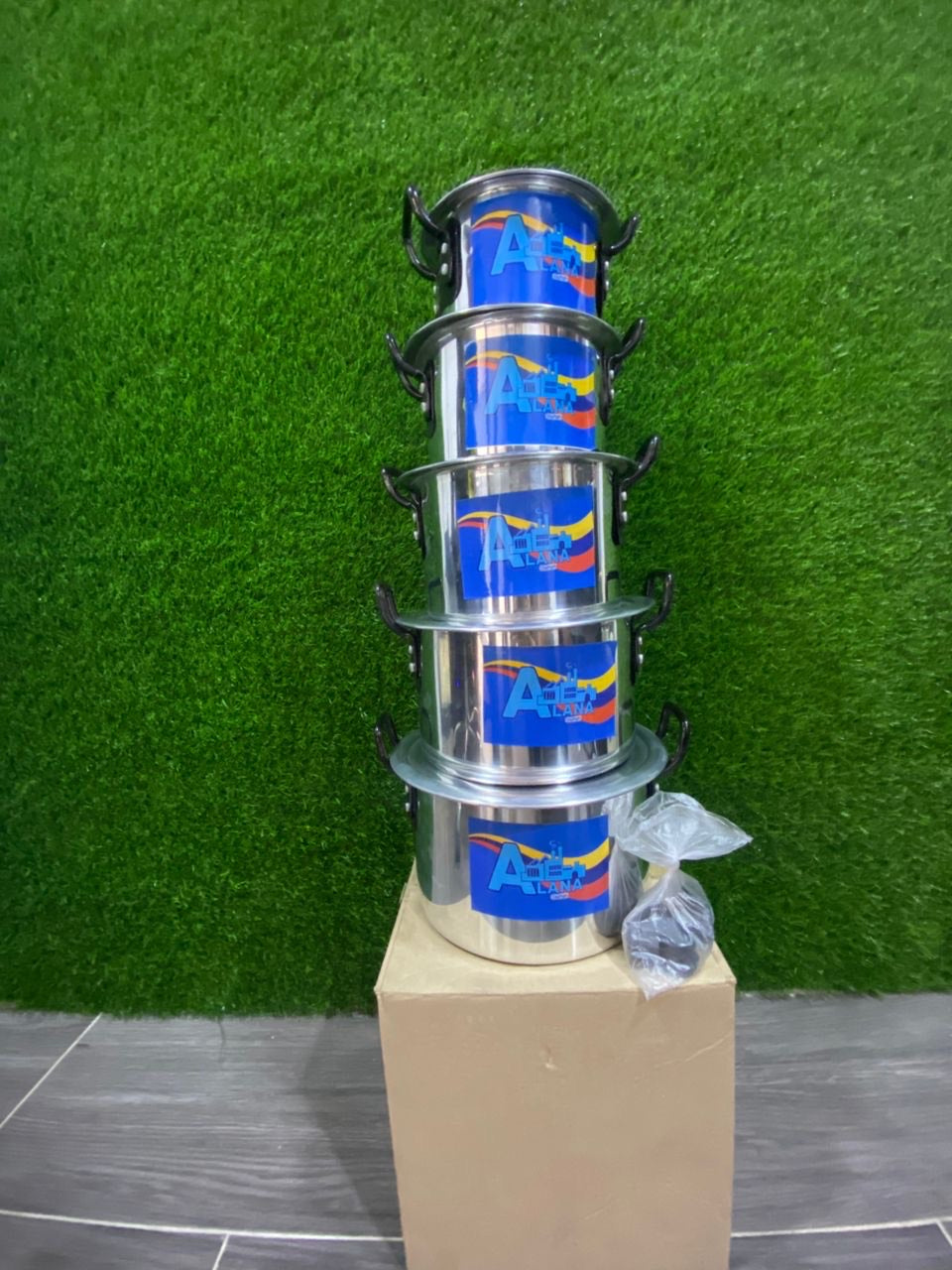 JUEGO DE OLLAS 5 PIEZAS CON TAPA DE ALUMINIO